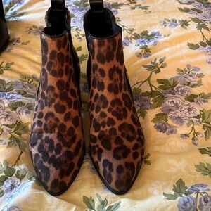 Such a fun pair of leopard boots.